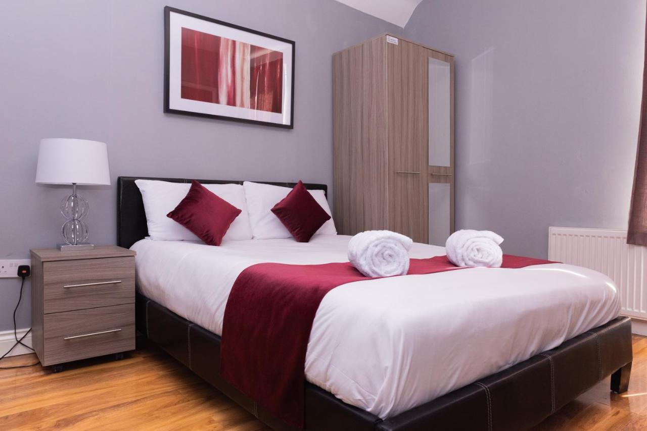 Alexandra Contractor House - Free Parking For Large Vans, Free Wifi & Netflix By Firoz Property Management Aldershot Room photo
